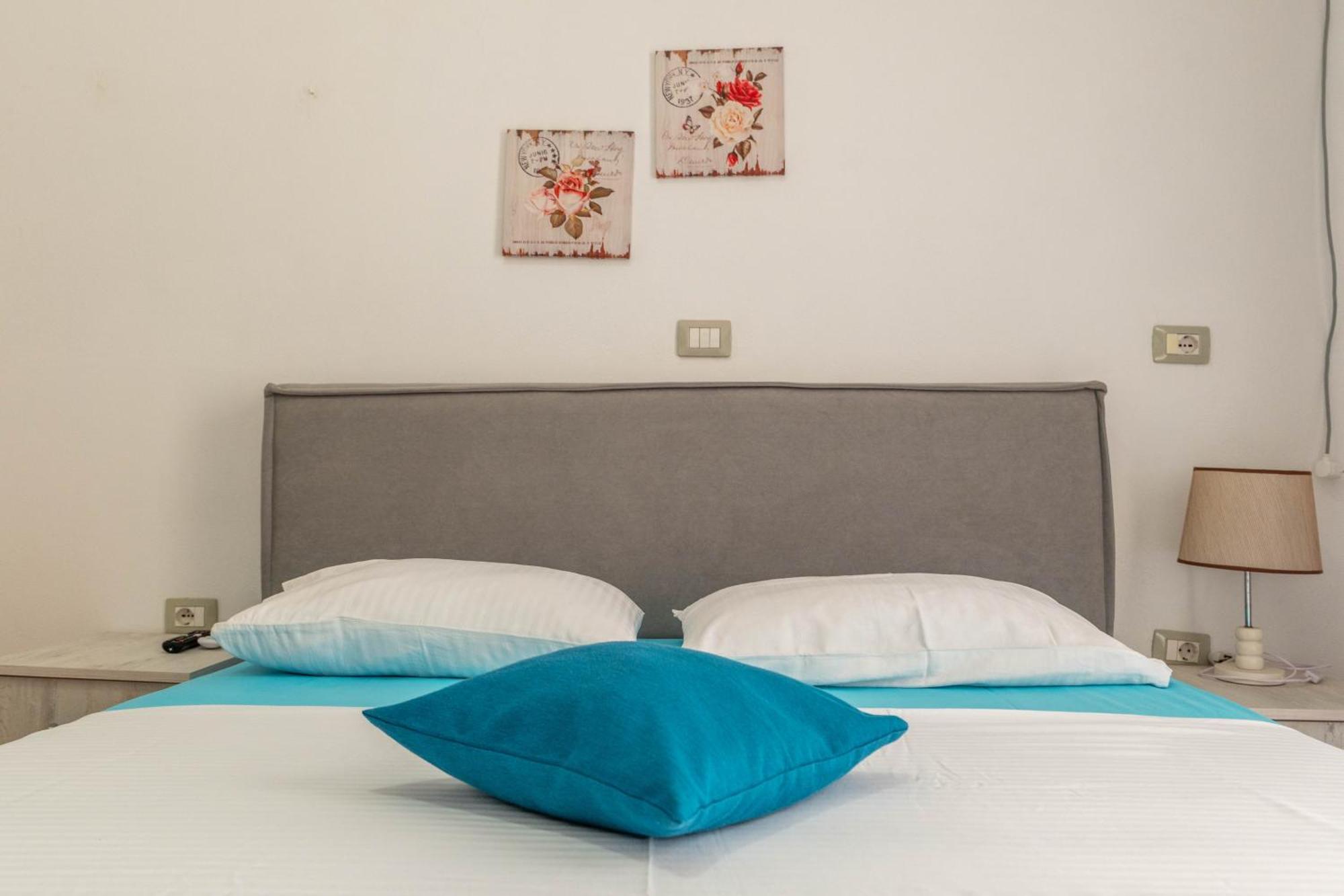 Portokali Hotel Himare