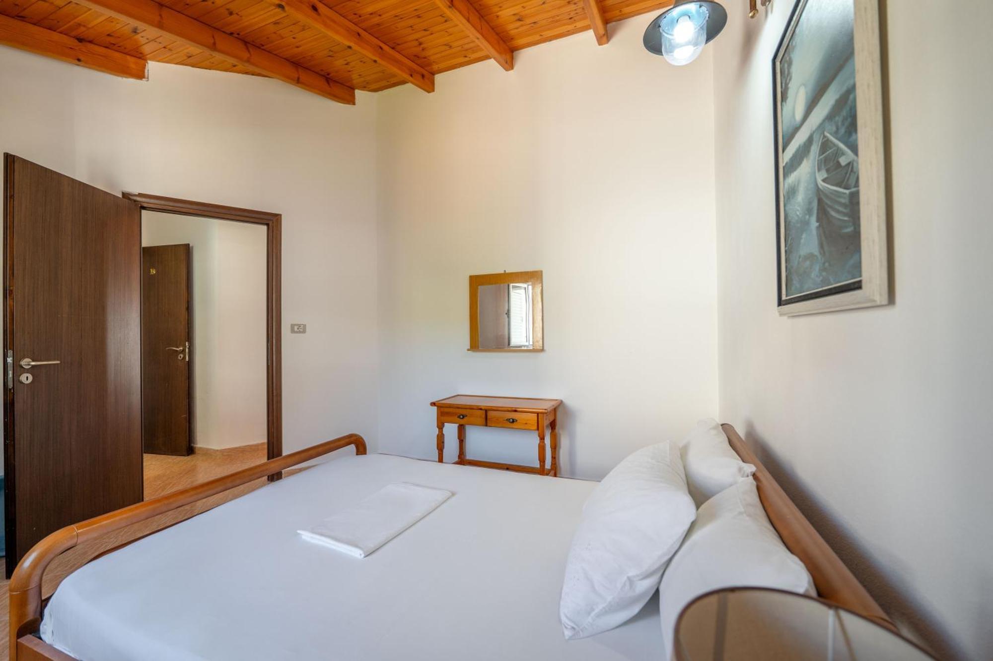 Portokali Hotel *