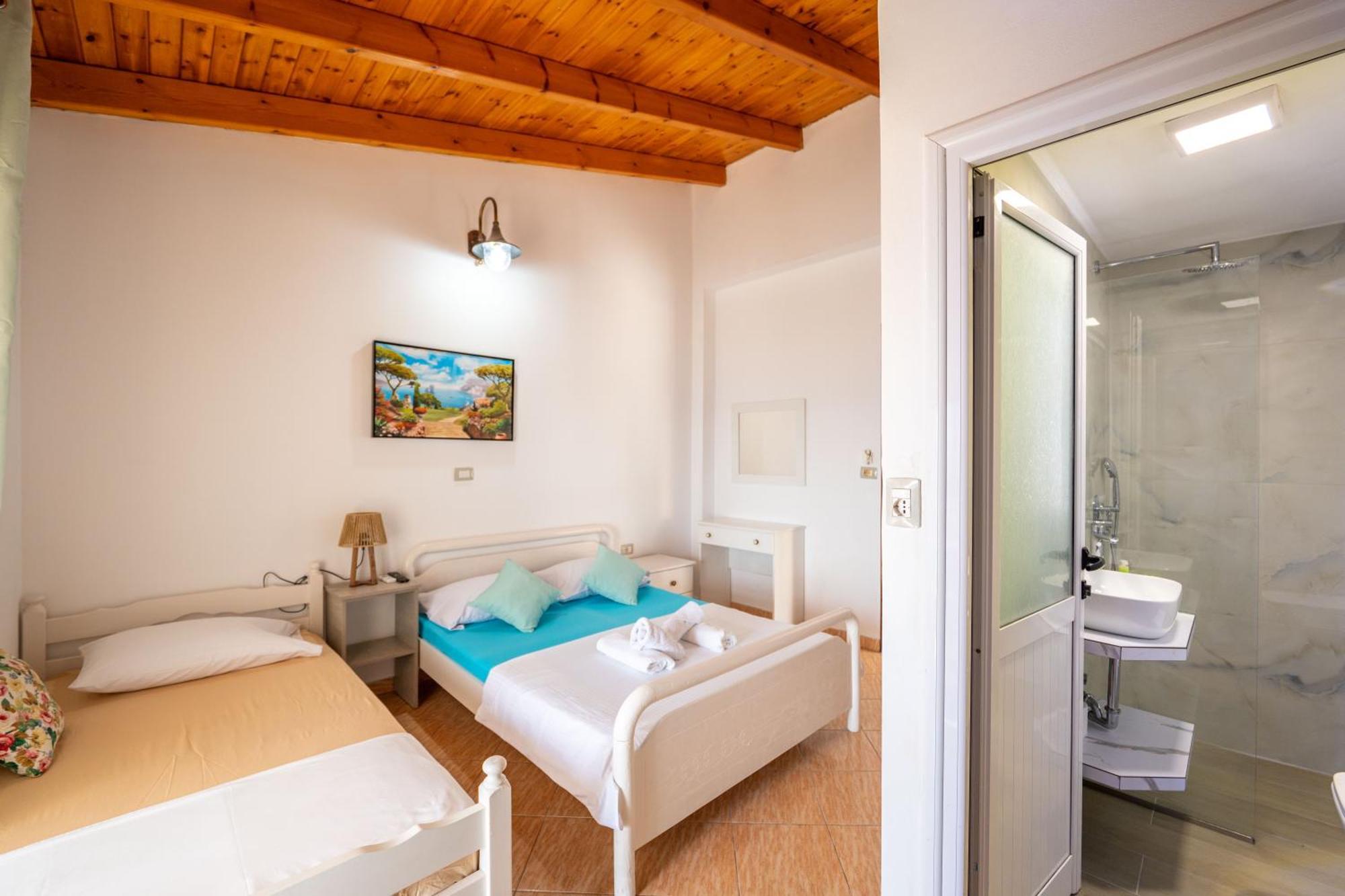 Portokali Hotell